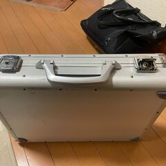 アルミケースの画像