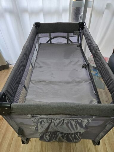 ベビーベッド、家具 Baby bed