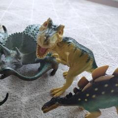 【最終値下げ】恐竜ソフビ等セットの画像