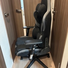 ゲーミングチェア(バウヒュッテ)  椅子 ＊値下げしました