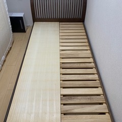 お値下げ♪シングルベットフレーム+マットレスの画像