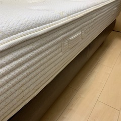 お値下げ♪シングルベットフレーム+マットレスの画像