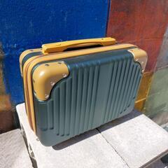 超軽量 機内持込み 一人旅 かわいい スーツケース キャリーケース キャリーバッグ タイプ2 グリーン/ゴールド

の画像