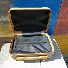 超軽量 機内持込み 一人旅 かわいい スーツケース キャリーケース キャリーバッグ タイプ2 グリーン/ゴールド

の画像