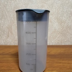 【受渡済】不揃いのボトル容器の画像