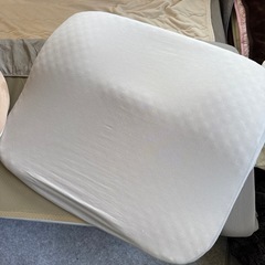 【お渡し者様決定
】ニトリ　肩・首・背中も支える枕　　の画像