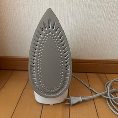 2011年製 Panasonic アイロンの画像