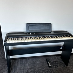 電子ピアノ
