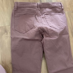 GUスキニーパンツの画像