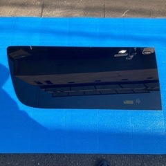 【特価】ハイエース　3型　スライドドア　ウィンドウ　左右セット　窓　