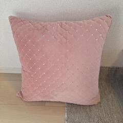 ニトリ　クッション　カバー付き　3個セット　45.0 × 45.0の画像