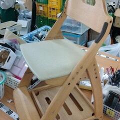 0323-109 キャスター付き椅子