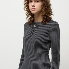 未使用　UNIQLO リブタイネックセーター★辻堂まで！の画像