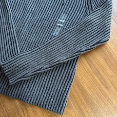 未使用　UNIQLO リブタイネックセーター★辻堂まで！の画像