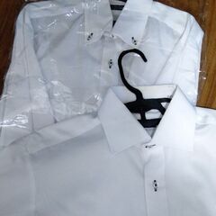 ワイシャツ2枚で★新品と美品　Sサイズ