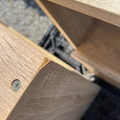 コンセント付き棚の画像