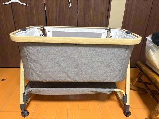 ベビーベッド