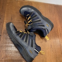 キッズスニーカー22.5cm 美品　KEEN メーカー の画像