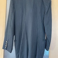 ベストとセットアップのスーツの画像