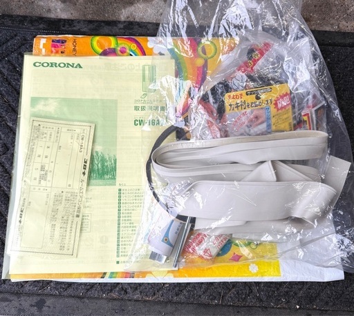 札幌市内配送可 美品 22年製 コロナ ReLaLa ルームエアコン ウインドエアコン CW-16A3 標準窓枠付き