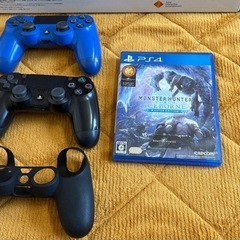 プレステ4本体+コントローラー2つ+ソフトおまけ
の画像