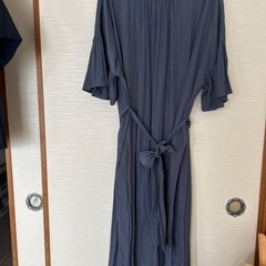 サイズは3Lぐらいの人に一度着てるだけです。