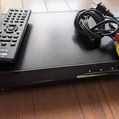動作確認済☆SONY製　DVDプレーヤー　スリムタイプ　ケーブル付き