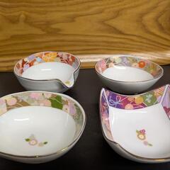 ★引取りのみ（文京区）★小鉢4個セット(同シリーズデザイン違い)の画像