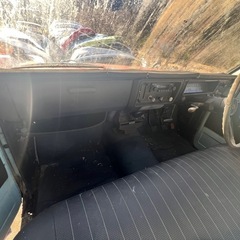ニッサン ジュニア 2000 (140型)クラシックカーの画像
