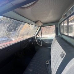 ニッサン ジュニア 2000 (140型)クラシックカーの画像