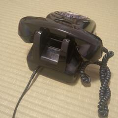 ダイヤル式黒電話（使用できます）の画像