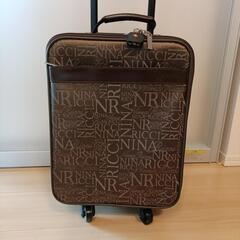 NINA RICCIキャリーバッグ