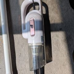 VNOSAA 掃除機 コードレス 【0.73kg超軽量ボディ &12Kpa強力吸引力 】 2WAY掃除機 掃除機 コードレス 軽量 HEPAフィルター usb充電式 操作簡単 5種類ノズル付き 小型 一人暮らし 家庭用 車用 ペット用 電気掃除機　中古ですの画像