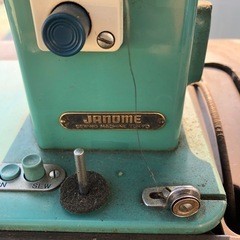 足踏みミシンjanomeの画像