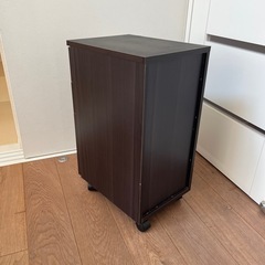 タイヤ付き　収納の画像