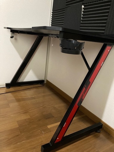 パソコンデスク　赤