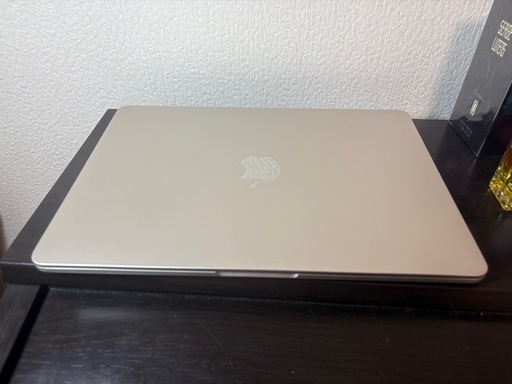 MacBook Air M2 8g 256g スターライト