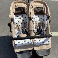 AirBuggy（エアバギー） ココダブル 双子用・2人乗りベビーカー　　リサイクルショップ宮崎屋　佐土原店　25.3.23Fの画像