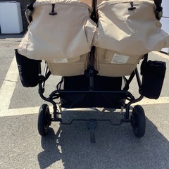 AirBuggy（エアバギー） ココダブル 双子用・2人乗りベビーカー　　リサイクルショップ宮崎屋　佐土原店　25.3.23Fの画像