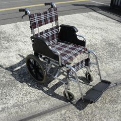 車イス　ハンドレスト跳ね上げ式　１６インチ　中古 車いす　車椅子