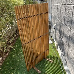 屋外用目隠し　ルーバー