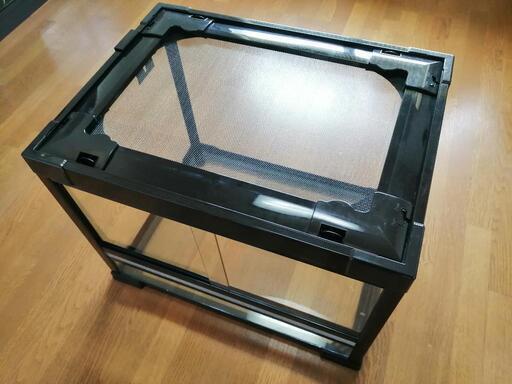 ガラス製爬虫類両生類飼育ケージ中古58.5×44×45cm