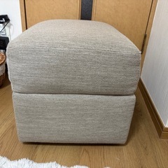 【3/27まで】ニトリのスツールの画像