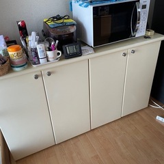 収納棚
