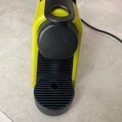 Nespresso エスプレッソマシン イエローの画像