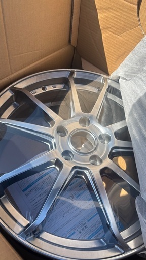 新品 アルミホイール 18インチ ノア、ヴォクシー、レガシィ等