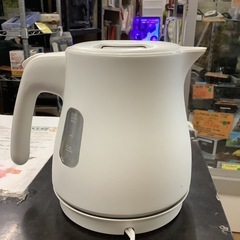 わく子 電気ケトル 0.8L PCM-A080-WM(マットホワイト)   リサイクルショップ宮崎屋　佐土原店　25.6.8F