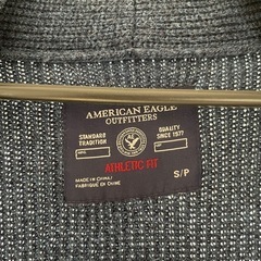アメリカンイーグル　ニットカーディガンの画像