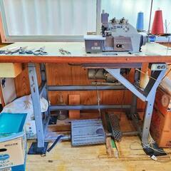 ロックミシン JUKI M0-357 通電・動作確認済み ミシン...