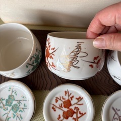 昭和レトロ蓋つき陶器の画像